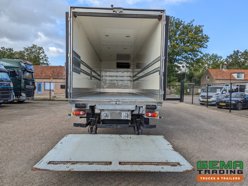 Volvo FL290 4x2 Dagcab Euro5 18T Handgeschakeld - Koel-VriesBak 8.38M - Frigo Block - Laadklep 1500KG - Isothermal truck: picture 5 Volvo FL290 4x2 Dagcab Euro5 18T Handgeschakeld - Koel-VriesBak 8.38M - Frigo Block - Laadklep 1500KG - Isothermal truck: picture 5