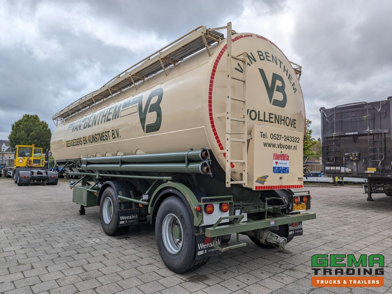 WELGRO 90WSL33-24 2-Assen SAF Silo MengVoeder / Futter 24m³ - Trommelremmen - StuurAs (O1961) - Tank semi-trailer: picture 4 WELGRO 90WSL33-24 2-Assen SAF Silo MengVoeder / Futter 24m³ - Trommelremmen - StuurAs (O1961) - Tank semi-trailer: picture 4