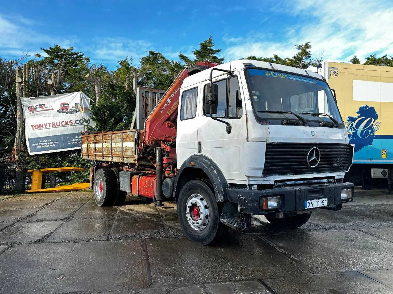 Mercedes-Benz SK 1935 V8 4X2 Tipper Spring/Spring AMCO V825 9T Mercedes-Benz SK 1935 V8 4X2 Tipper Spring/Spring AMCO V825 9T - Tipper, Crane truck: picture 1 Mercedes-Benz SK 1935 V8 4X2 Tipper Spring/Spring AMCO V825 9T Mercedes-Benz SK 1935 V8 4X2 Tipper Spring/Spring AMCO V825 9T - Tipper, Crane truck: picture 1