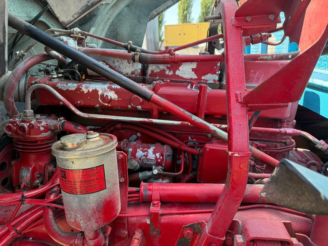 Tipper Renault G230 4X2 Tipper Spring/Spring Manual Gearbox: picture 25