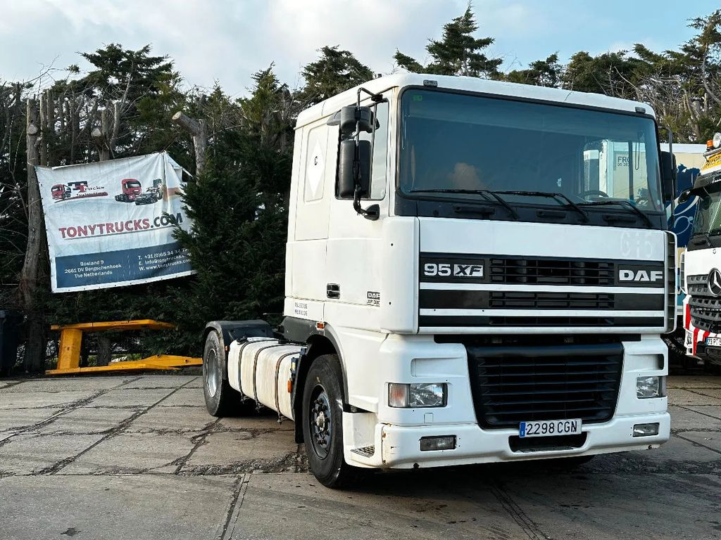 DAF XF 95.380 4X2 Tractor-unit Spring/Air ZF Manual - Tractor unit: picture 1 DAF XF 95.380 4X2 Tractor-unit Spring/Air ZF Manual - Tractor unit: picture 1