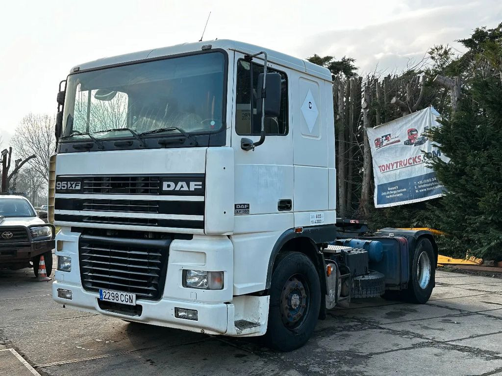 DAF XF 95.380 4X2 Tractor-unit Spring/Air ZF Manual - Tractor unit: picture 2 DAF XF 95.380 4X2 Tractor-unit Spring/Air ZF Manual - Tractor unit: picture 2
