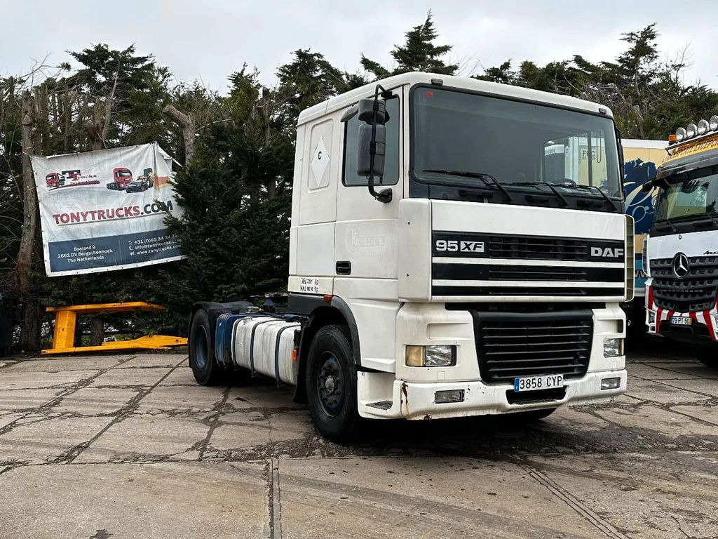 DAF XF 95.380 4X2 Tractor-unit Spring/Air ZF Manual - Tractor unit: picture 1 DAF XF 95.380 4X2 Tractor-unit Spring/Air ZF Manual - Tractor unit: picture 1