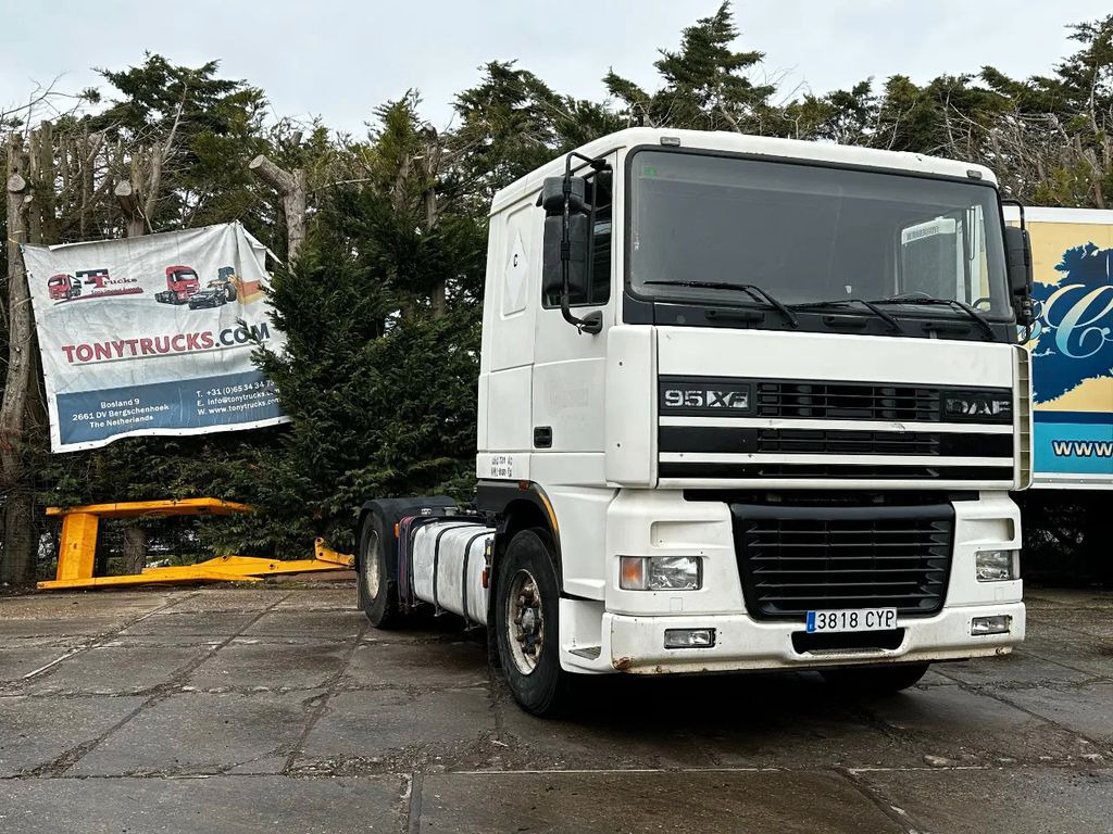 DAF XF 95.380 4X2 Tractor-unit Spring/Air ZF Manual - Tractor unit: picture 1 DAF XF 95.380 4X2 Tractor-unit Spring/Air ZF Manual - Tractor unit: picture 1