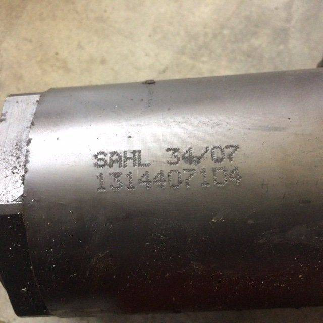 2XHydraulic unit wheel castor for Linde L12LHP, Series 133 - Steering for Material handling equipment: picture 3 2XHydraulic unit wheel castor for Linde L12LHP, Series 133 - Steering for Material handling equipment: picture 3