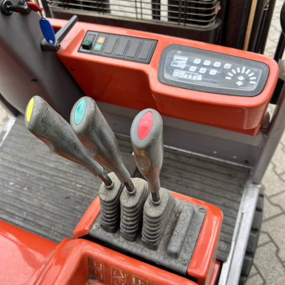 BT CBE18T - Electric forklift: picture 4 BT CBE18T - Electric forklift: picture 4