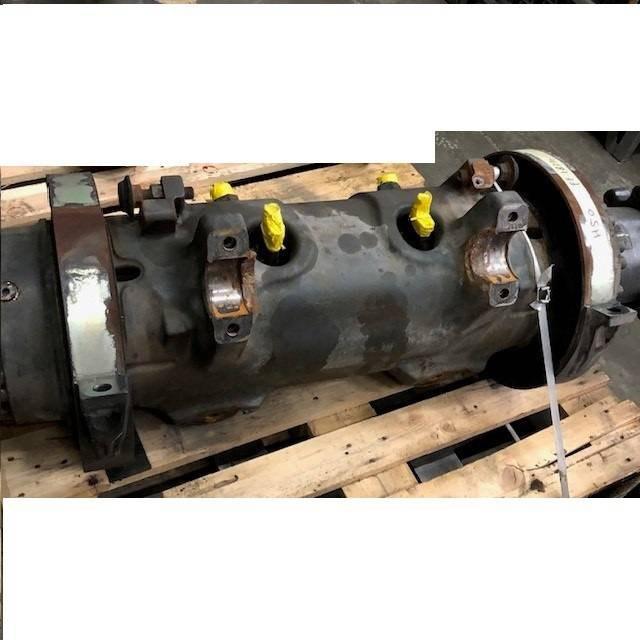 Front axle HMF900R+GR6H-03 - Engine and parts for Material handling equipment: picture 3 Front axle HMF900R+GR6H-03 - Engine and parts for Material handling equipment: picture 3