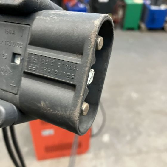 Hawker 48V/100A intronic B Puls - Electrical system for Material handling equipment: picture 4 Hawker 48V/100A intronic B Puls - Electrical system for Material handling equipment: picture 4