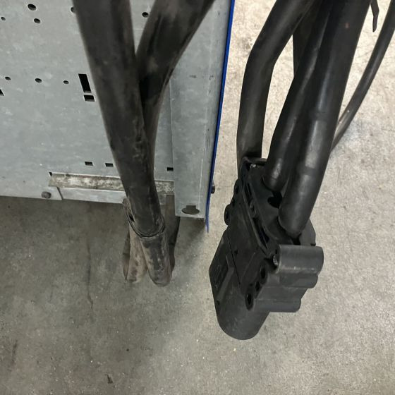 Hawker 48V/200A (2) - Electrical system for Material handling equipment: picture 5 Hawker 48V/200A (2) - Electrical system for Material handling equipment: picture 5