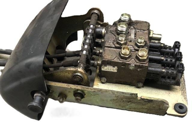 Hydraulic control valve for Still - Hydraulic valve for Material handling equipment: picture 2 Hydraulic control valve for Still - Hydraulic valve for Material handling equipment: picture 2