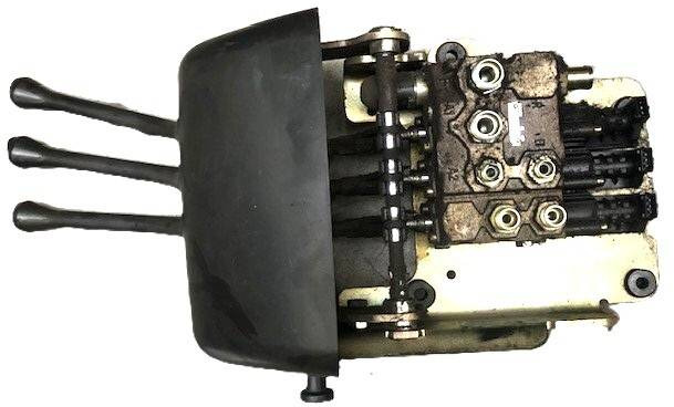 Hydraulic control valve for Still - Hydraulic valve for Material handling equipment: picture 1 Hydraulic control valve for Still - Hydraulic valve for Material handling equipment: picture 1