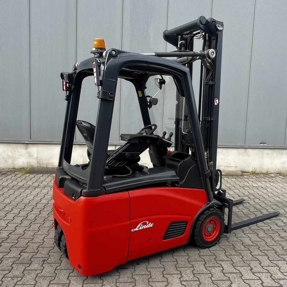 Linde E16C (386) - Electric forklift: picture 2 Linde E16C (386) - Electric forklift: picture 2
