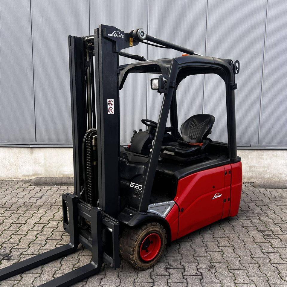 Linde E20L (386) - Electric forklift: picture 1 Linde E20L (386) - Electric forklift: picture 1