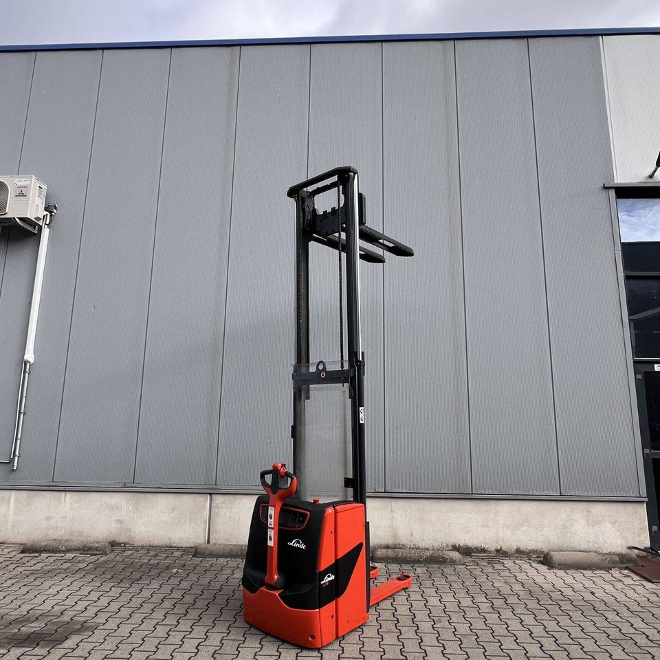 Linde L14 (1173) - Stacker: picture 5 Linde L14 (1173) - Stacker: picture 5