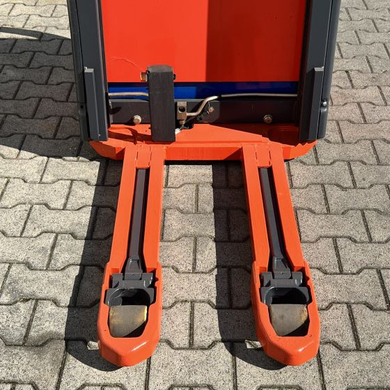 Linde L16i (372) - Stacker: picture 2 Linde L16i (372) - Stacker: picture 2