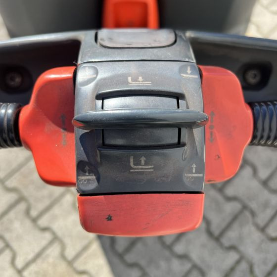 Linde L16i (372) - Stacker: picture 4 Linde L16i (372) - Stacker: picture 4