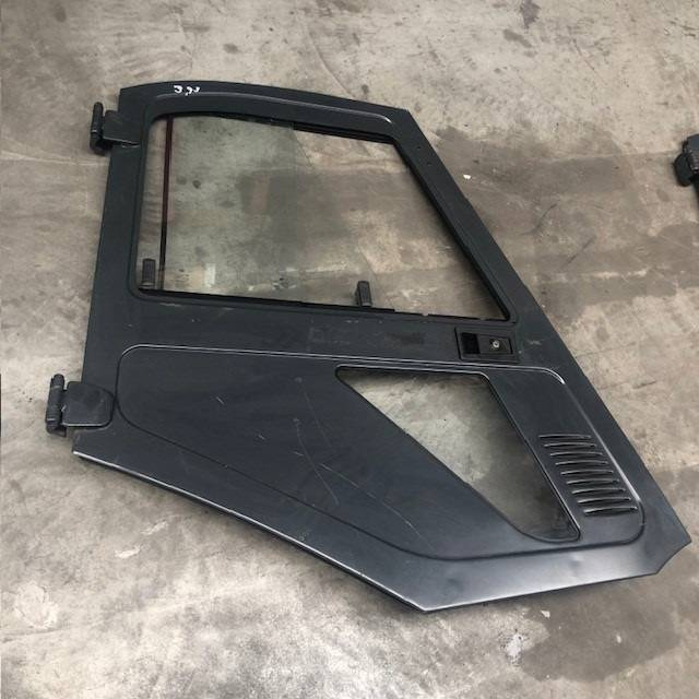 Right Door for Linde 392/393 - Door and parts for Material handling equipment: picture 2 Right Door for Linde 392/393 - Door and parts for Material handling equipment: picture 2