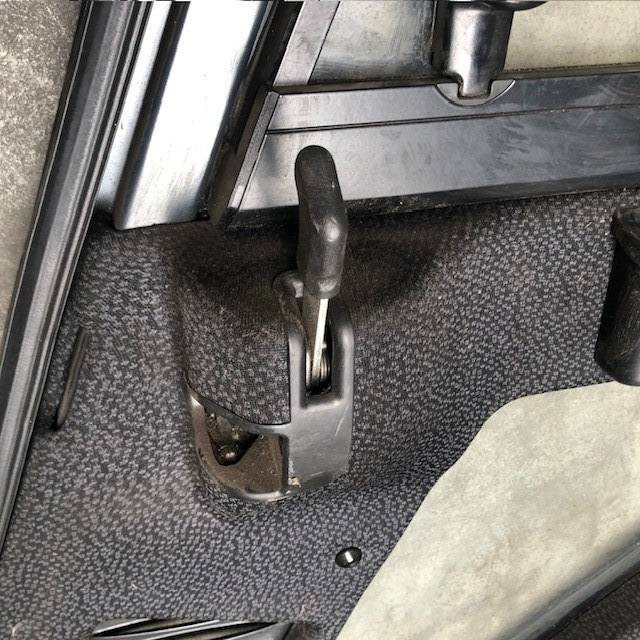 Right Door for Linde 392/393 - Door and parts for Material handling equipment: picture 5 Right Door for Linde 392/393 - Door and parts for Material handling equipment: picture 5