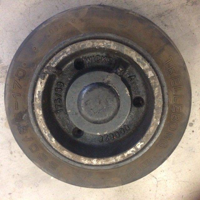 Wheel load for Linde P30, Series 132 - Steering for Material handling equipment: picture 3 Wheel load for Linde P30, Series 132 - Steering for Material handling equipment: picture 3