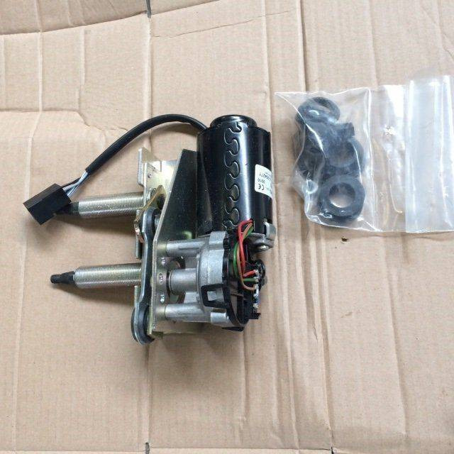Wiper Motor 99W 12V for Caterpillar / Mitsubishi - Cab and interior for Material handling equipment: picture 1 Wiper Motor 99W 12V for Caterpillar / Mitsubishi - Cab and interior for Material handling equipment: picture 1