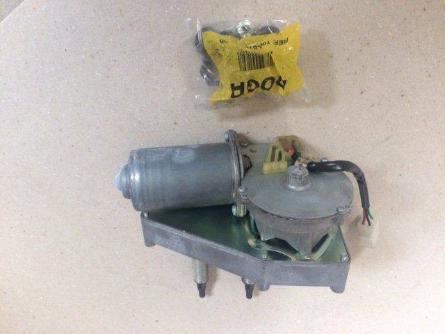 Wiper motor for Linde C90/5-C90/8, Series 318 - Cab and interior for Material handling equipment: picture 1 Wiper motor for Linde C90/5-C90/8, Series 318 - Cab and interior for Material handling equipment: picture 1