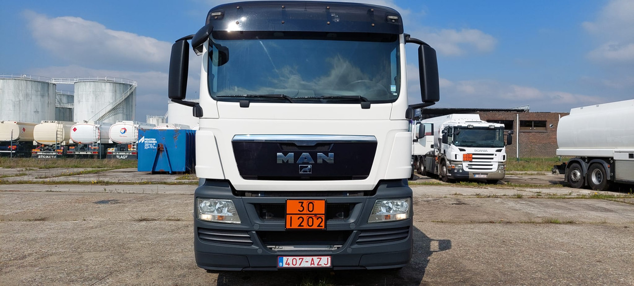 MAN TGS (lot of 4) - Tank truck: picture 2 MAN TGS (lot of 4) - Tank truck: picture 2