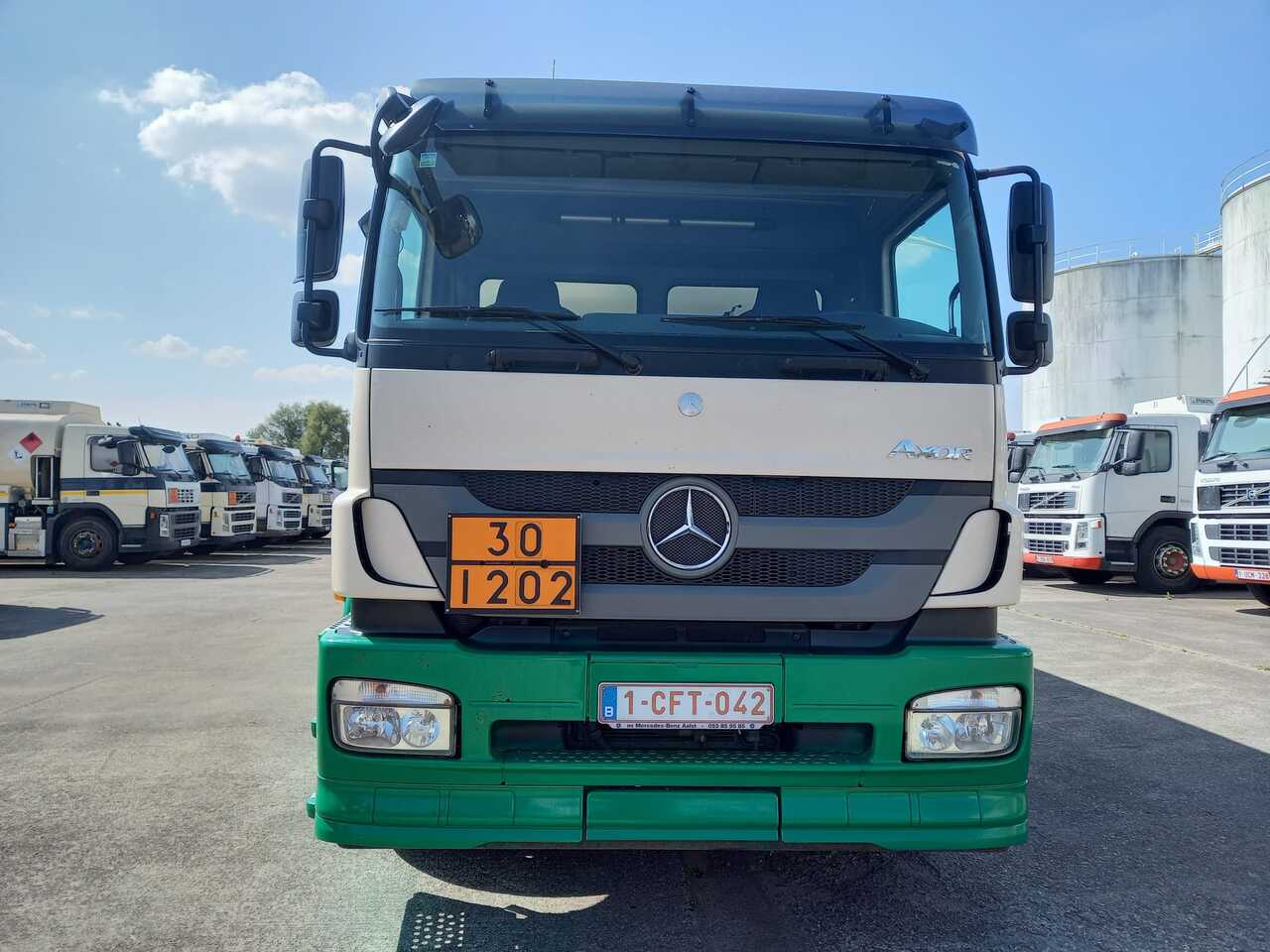 MERCEDES AXOR - Tank truck: picture 4 MERCEDES AXOR - Tank truck: picture 4