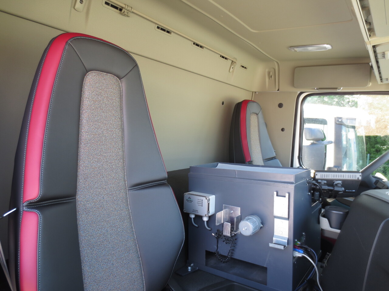 Volvo FM - Tank truck: picture 5 Volvo FM - Tank truck: picture 5