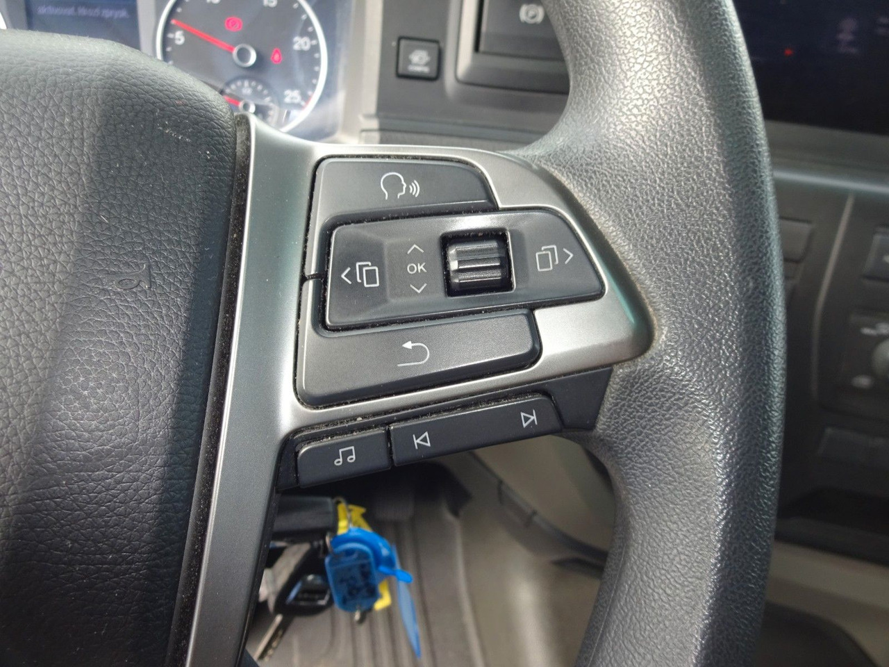 Leasing of MAN TGX 18.470, XLX, LL SA, Retarder, ACC, 2 x Tank MAN TGX 18.470, XLX, LL SA, Retarder, ACC, 2 x Tank: picture 21 Leasing of MAN TGX 18.470, XLX, LL SA, Retarder, ACC, 2 x Tank MAN TGX 18.470, XLX, LL SA, Retarder, ACC, 2 x Tank: picture 21