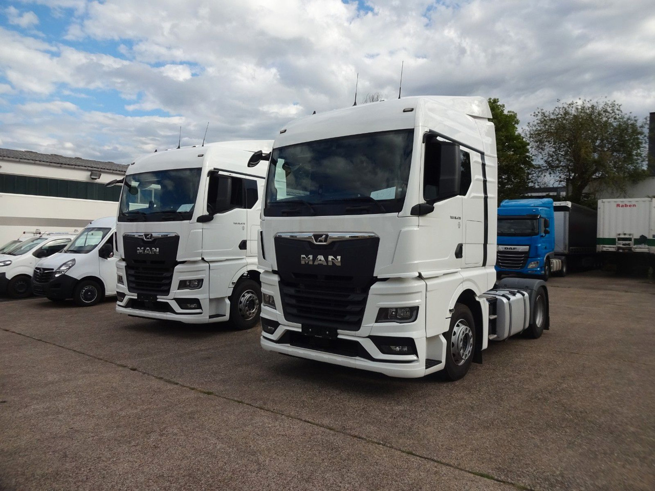 MAN TGX 18.470, XLX, Retarder, ACC, 2 x Tank - Tractor unit: picture 3 MAN TGX 18.470, XLX, Retarder, ACC, 2 x Tank - Tractor unit: picture 3