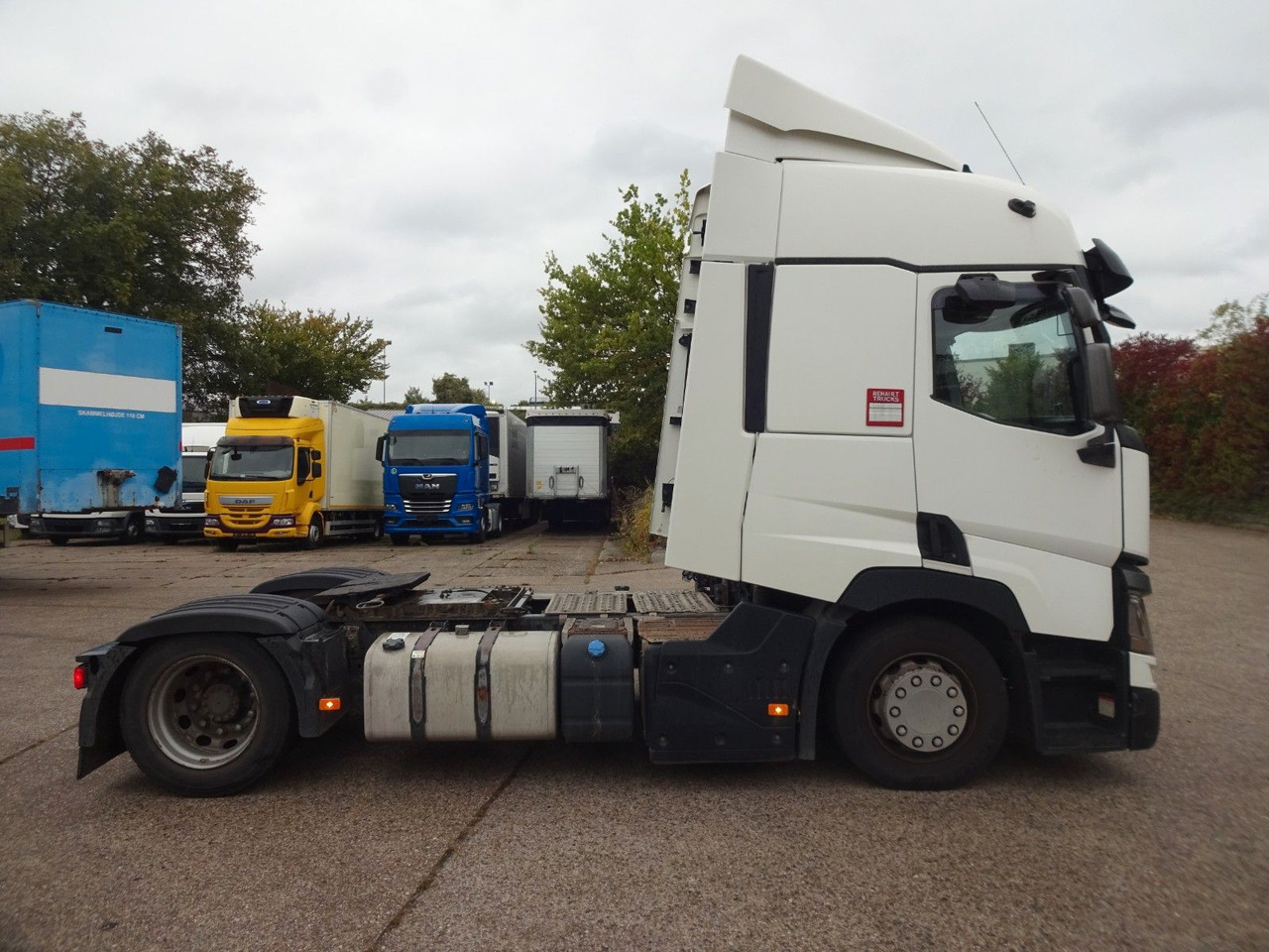 Renault Premium 460, Low Liner, Hubsattelkupplung - Tractor unit: picture 4 Renault Premium 460, Low Liner, Hubsattelkupplung - Tractor unit: picture 4