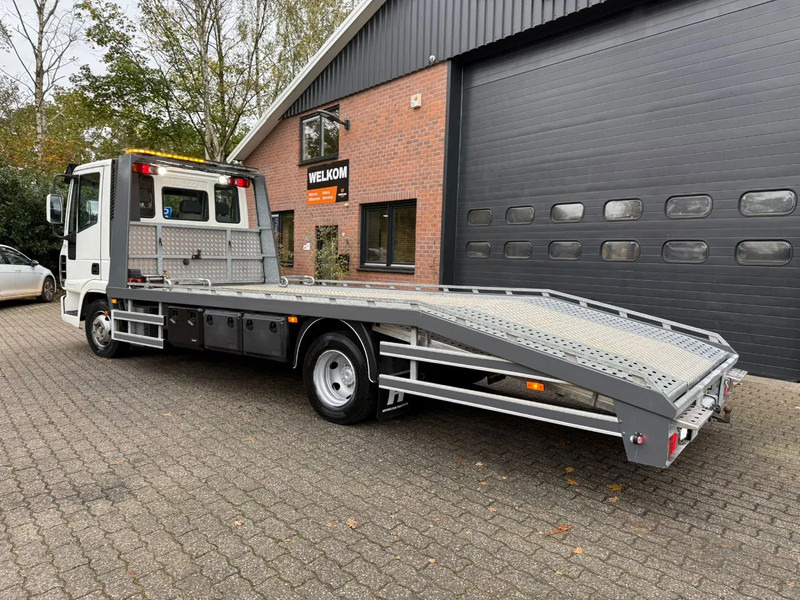 Iveco Eurocargo 75E150 Autotransporter Lier Oprijplaten- Body 2 year old! - Autotransporter truck: picture 2 Iveco Eurocargo 75E150 Autotransporter Lier Oprijplaten- Body 2 year old! - Autotransporter truck: picture 2