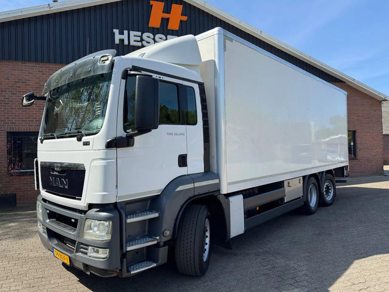 MAN TGS 26.320 EEV Koffer Stuuras AHK 3.000KG LBW 337.340KM! NL TRUCK - Box truck: picture 1 MAN TGS 26.320 EEV Koffer Stuuras AHK 3.000KG LBW 337.340KM! NL TRUCK - Box truck: picture 1