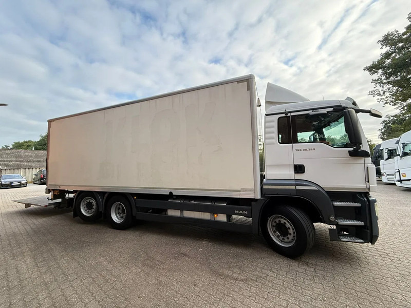 MAN TGS 26.320 EEV Koffer Stuuras AHK 3.000KG LBW 370.859 KM! NL Truck - Box truck: picture 2 MAN TGS 26.320 EEV Koffer Stuuras AHK 3.000KG LBW 370.859 KM! NL Truck - Box truck: picture 2