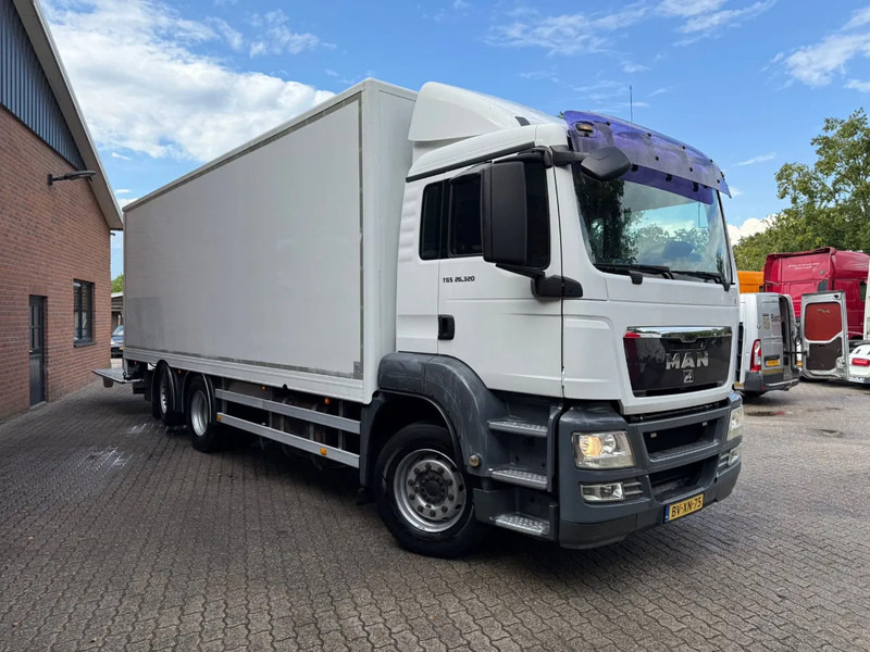 MAN TGS 26.320 Koffer Stuuras AHK 3.000KG LBW 267.965KM! NL Truck - Box truck: picture 2 MAN TGS 26.320 Koffer Stuuras AHK 3.000KG LBW 267.965KM! NL Truck - Box truck: picture 2
