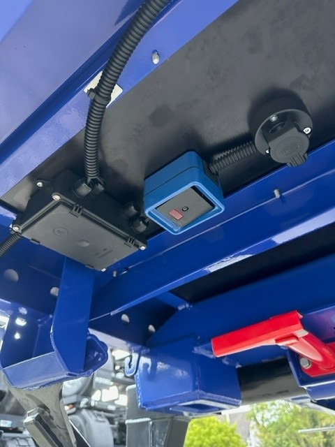 Krone BDF Wechselaufbau 7.45m - THW Ausführung - Curtainside swap body: picture 2 Krone BDF Wechselaufbau 7.45m - THW Ausführung - Curtainside swap body: picture 2