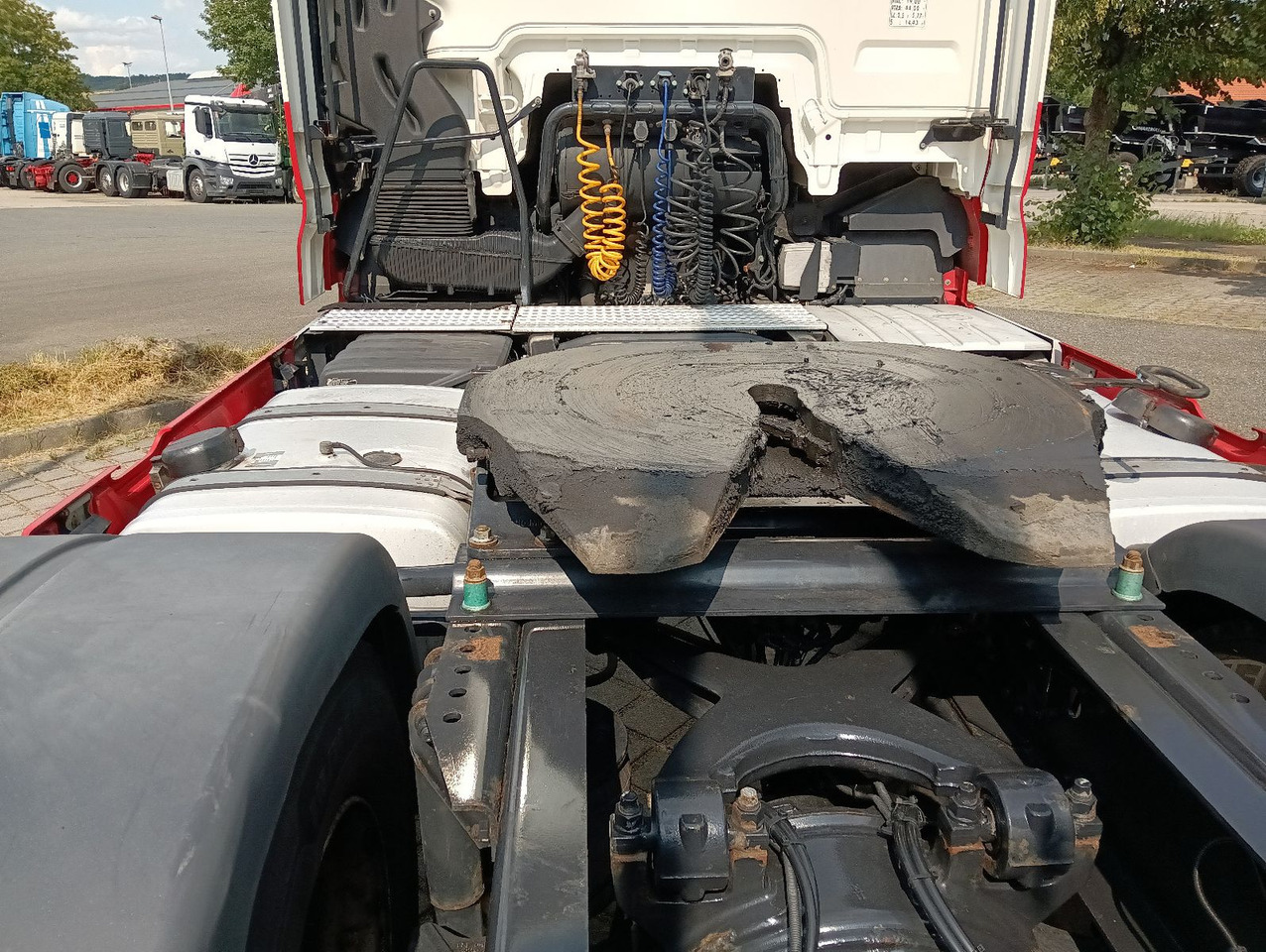 Tractor unit MAN TGX 18:440 BLS INTARDER Vollspoiler Reifen70-90% MAN TGX 18:440 BLS INTARDER Vollspoiler Reifen70-90%: picture 22 Tractor unit MAN TGX 18:440 BLS INTARDER Vollspoiler Reifen70-90% MAN TGX 18:440 BLS INTARDER Vollspoiler Reifen70-90%: picture 22