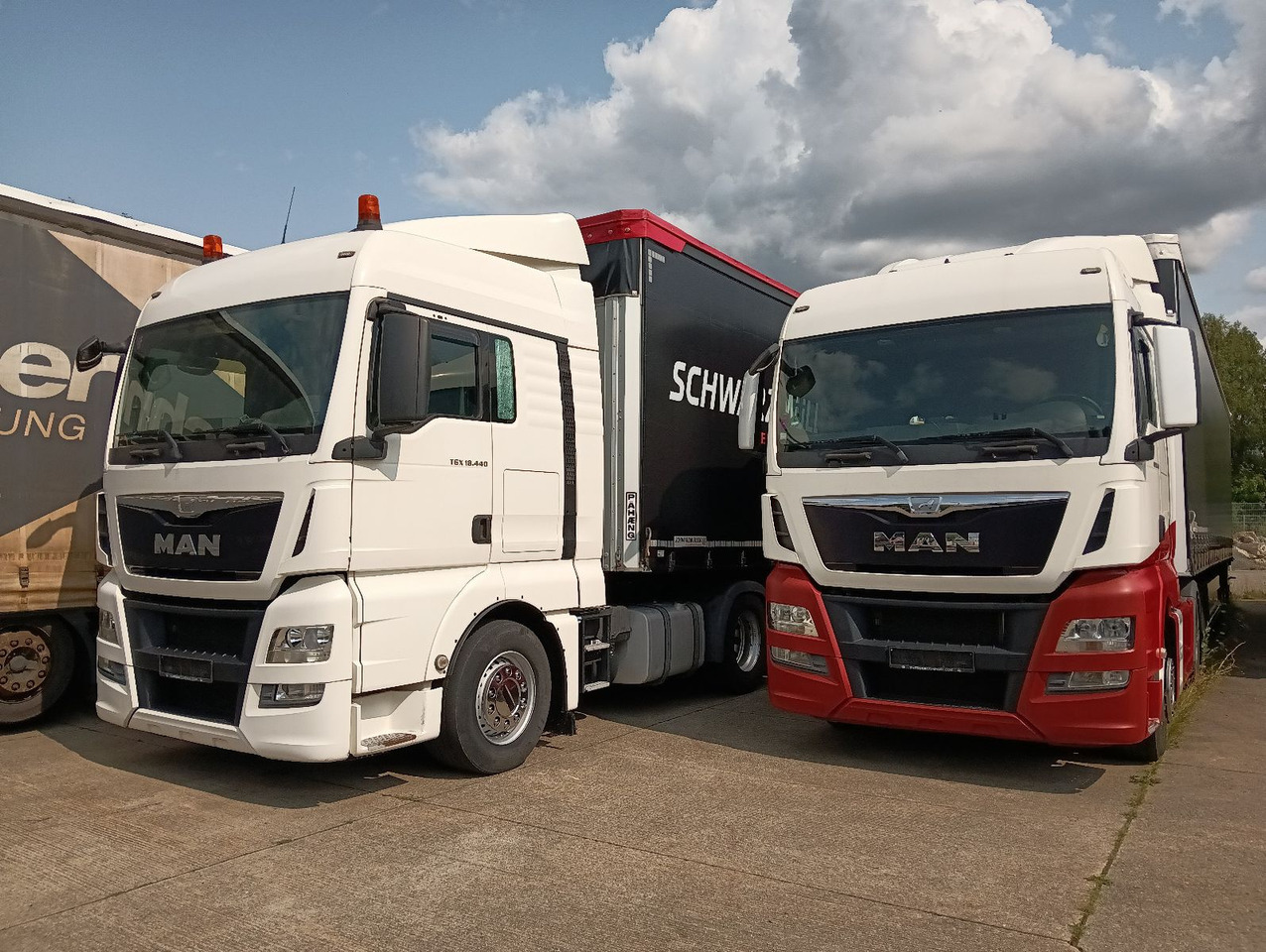 Tractor unit MAN TGX 18:440 BLS INTARDER Vollspoiler Reifen70-90% MAN TGX 18:440 BLS INTARDER Vollspoiler Reifen70-90%: picture 28 Tractor unit MAN TGX 18:440 BLS INTARDER Vollspoiler Reifen70-90% MAN TGX 18:440 BLS INTARDER Vollspoiler Reifen70-90%: picture 28