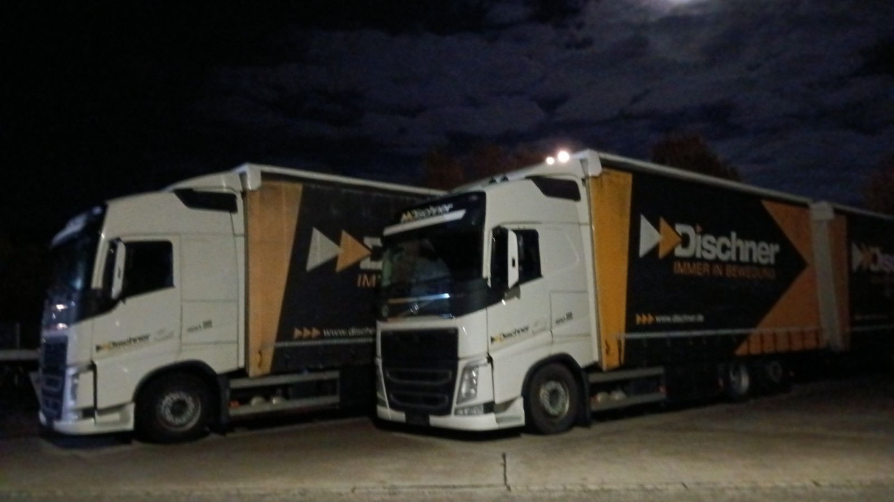 Volvo 2x JUMBO 120m3 FH460 Globe 6x2 SCHMITZ I-PARCool - Curtainsider truck: picture 4 Volvo 2x JUMBO 120m3 FH460 Globe 6x2 SCHMITZ I-PARCool - Curtainsider truck: picture 4