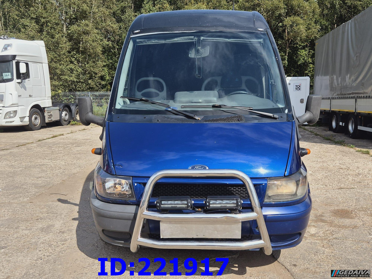 FORD Sunset VIP 17-seats - Coach: picture 5 FORD Sunset VIP 17-seats - Coach: picture 5