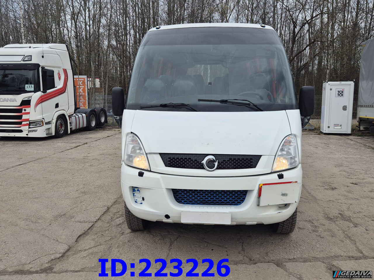 IVECO Daily 70C17A 25-seater Euro5 - Coach: picture 2 IVECO Daily 70C17A 25-seater Euro5 - Coach: picture 2