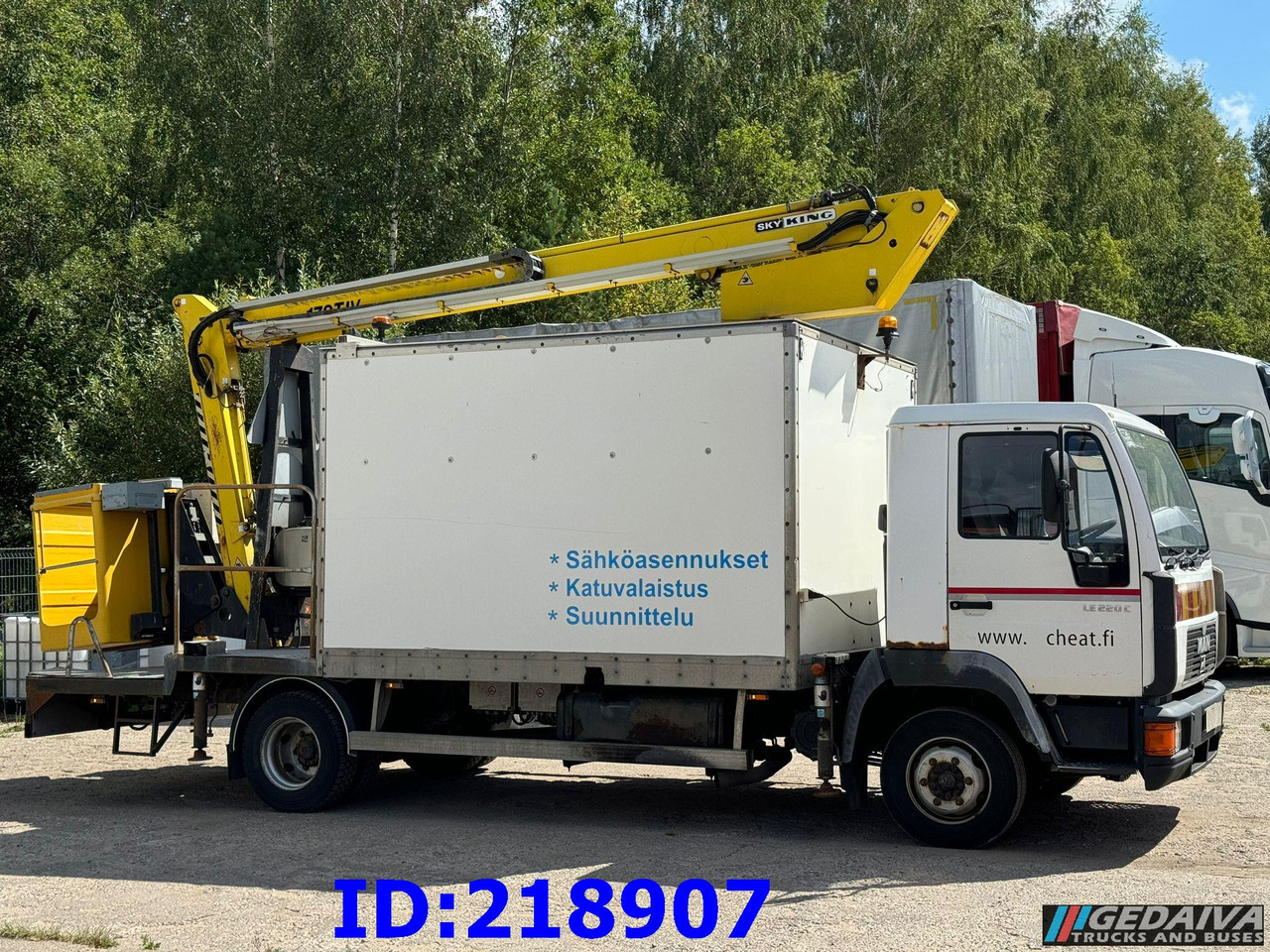 MAN LE 220C + Sky King 179TV - Truck mounted aerial platform: picture 4 MAN LE 220C + Sky King 179TV - Truck mounted aerial platform: picture 4