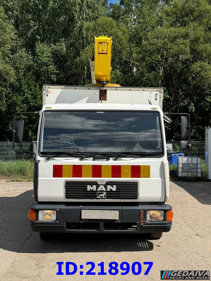 MAN LE 220C + Sky King 179TV - Truck mounted aerial platform: picture 2 MAN LE 220C + Sky King 179TV - Truck mounted aerial platform: picture 2
