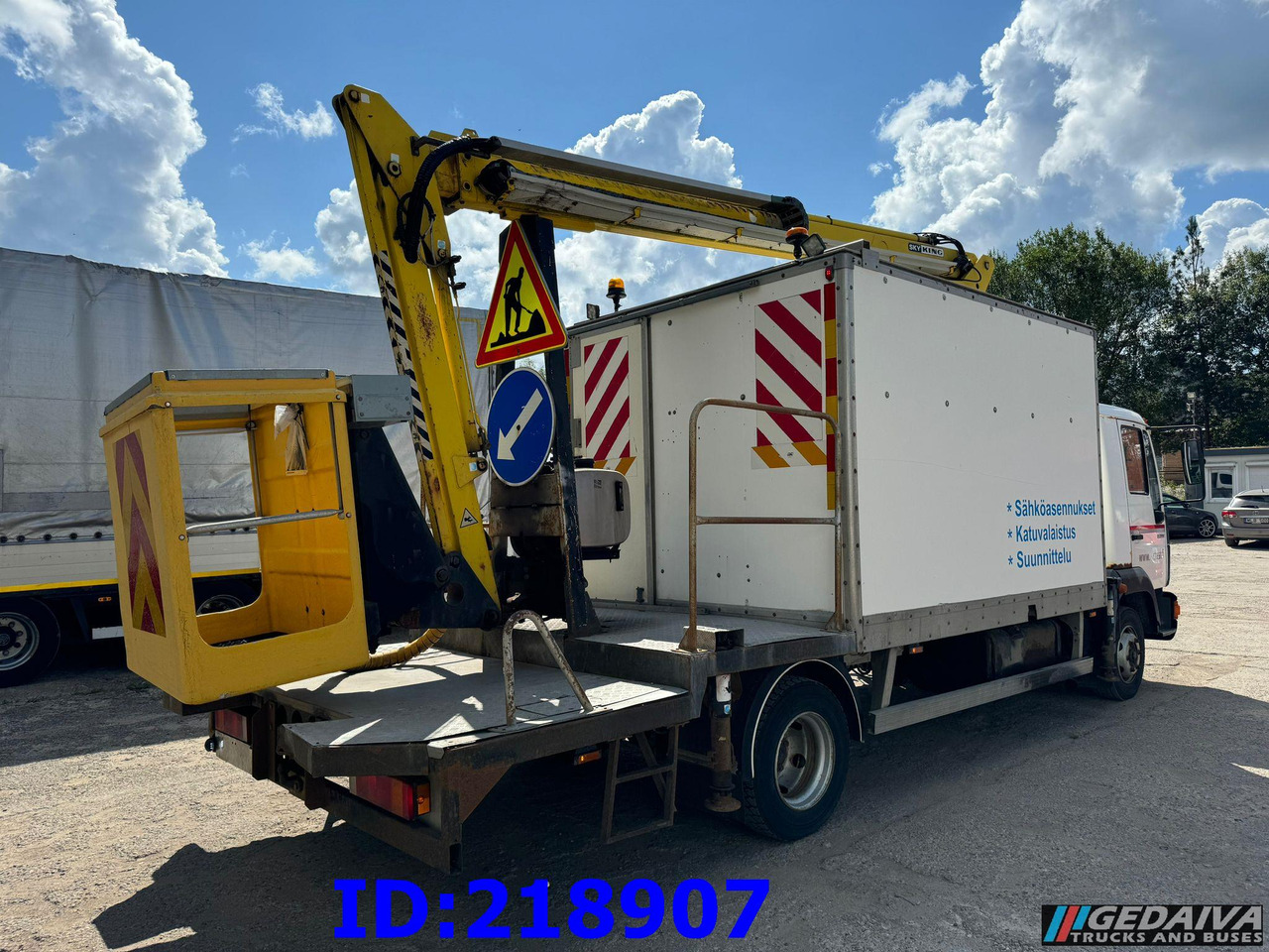 MAN LE 220C + Sky King 179TV - Truck mounted aerial platform: picture 5 MAN LE 220C + Sky King 179TV - Truck mounted aerial platform: picture 5