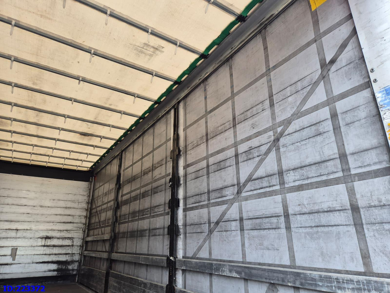 Curtainsider truck MERCEDES-BENZ Actros 2542 6x2 Euro6 + Wielton trailer: picture 14 Curtainsider truck MERCEDES-BENZ Actros 2542 6x2 Euro6 + Wielton trailer: picture 14