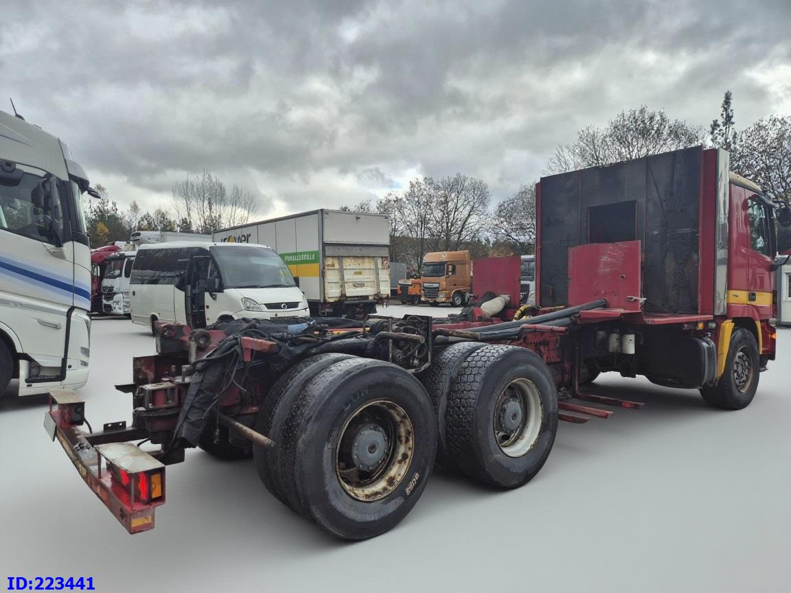 MERCEDES-BENZ Actros 2636 6X4 (3pedals) - Cab chassis truck: picture 5 MERCEDES-BENZ Actros 2636 6X4 (3pedals) - Cab chassis truck: picture 5