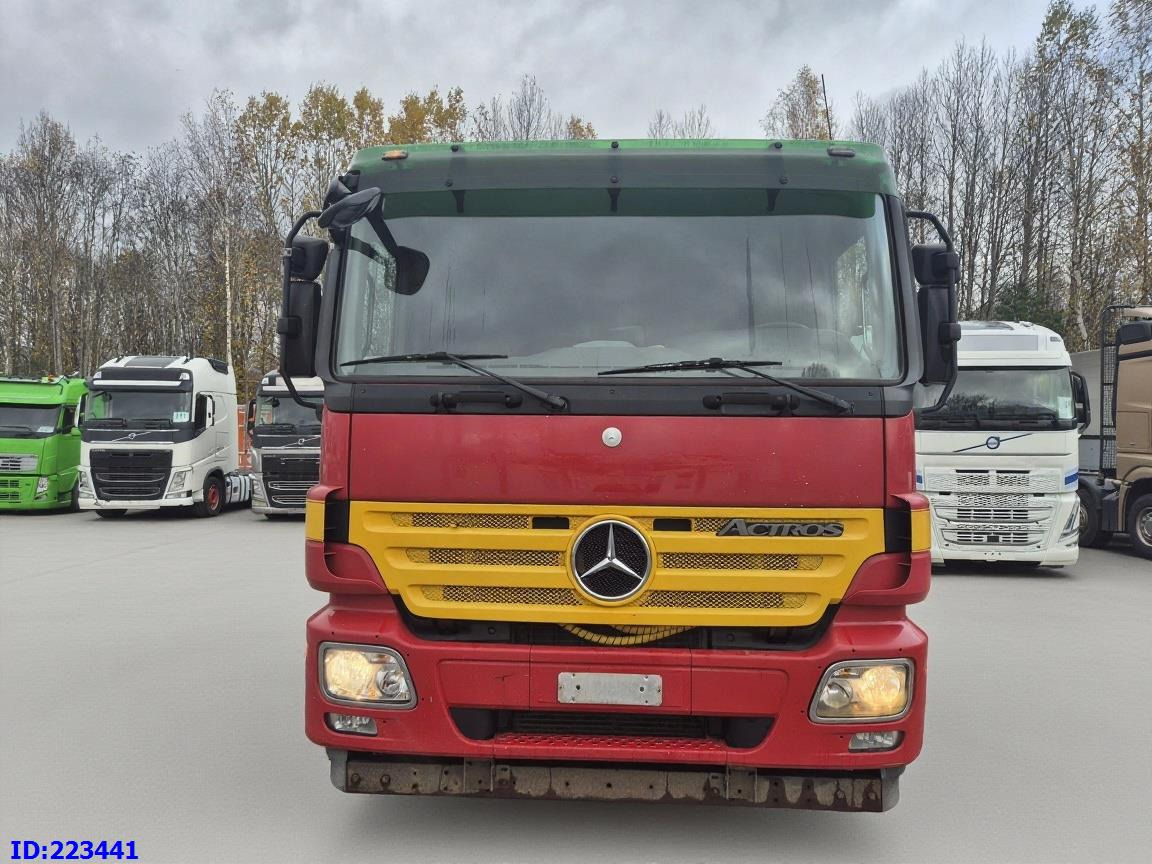 MERCEDES-BENZ Actros 2636 6X4 (3pedals) - Cab chassis truck: picture 2 MERCEDES-BENZ Actros 2636 6X4 (3pedals) - Cab chassis truck: picture 2