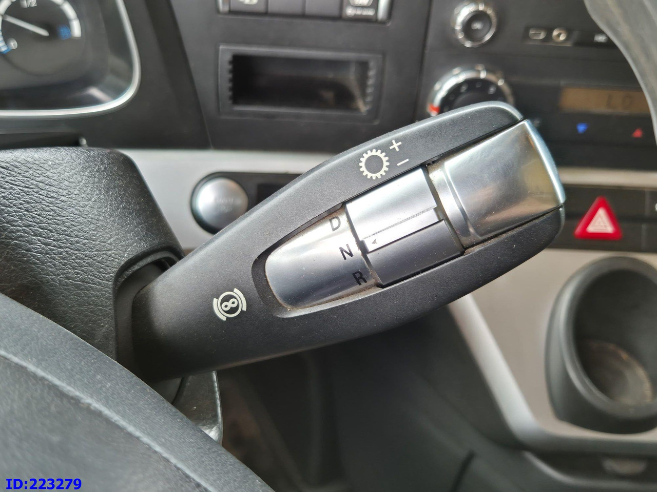 Cab chassis truck MERCEDES-BENZ Actros 3563  8×4 ( Steering axle): picture 15