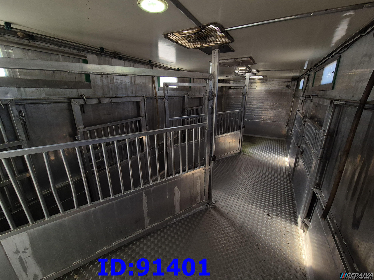 Livestock truck MERCEDES-BENZ Antos 2532 - 6x2 - Euro 6 - Animal transport: picture 10