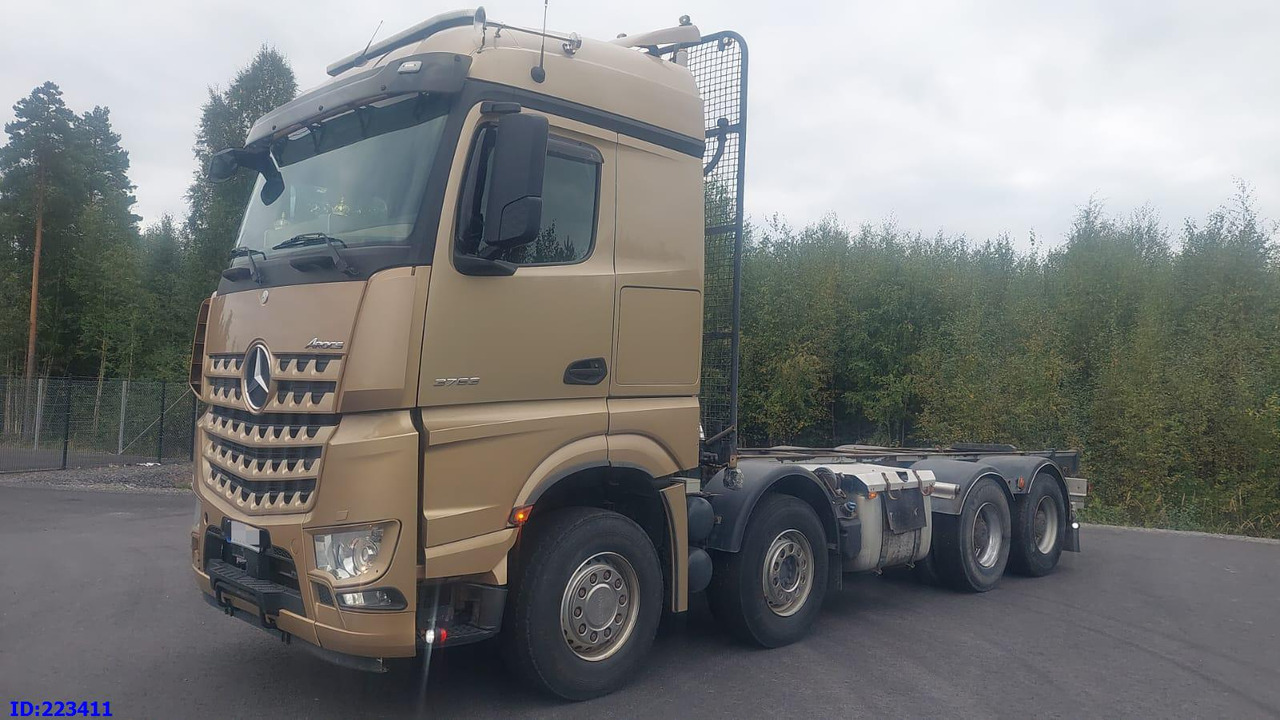 MERCEDES-BENZ Arocs 3763 8x4 Euro6 - Cab chassis truck: picture 1 MERCEDES-BENZ Arocs 3763 8x4 Euro6 - Cab chassis truck: picture 1